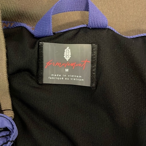 NWT FP Movement Sherpa Full Zip Jacket - Size Medium - Picture 9 of 10